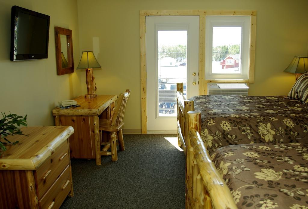 Lake-Vu Motel Kenora Bagian luar foto